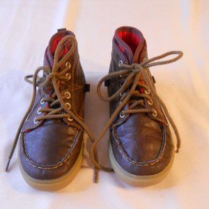 GAP Youth Brown Work Boot Shoe with Buffalo Plaid